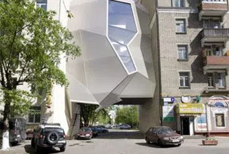 В Москва строят офис-паразит