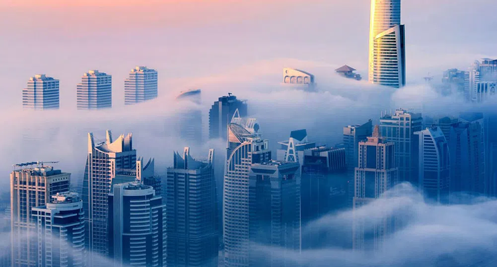 Невероятни снимки на Дубай от 85-ия етаж