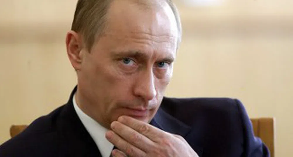 Путин влиза в Кремъл за трети път