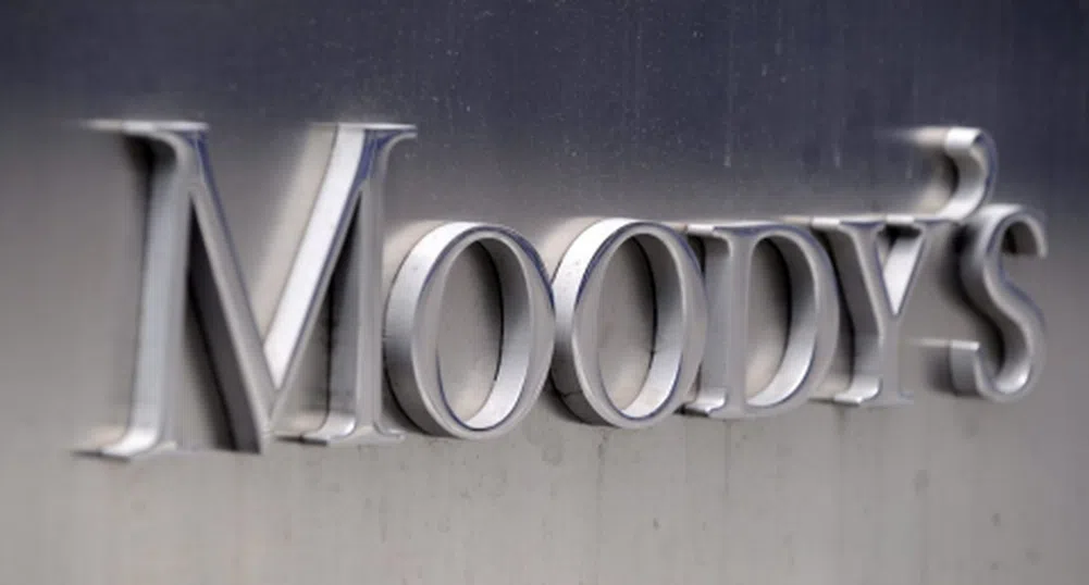 Moody's намали прогнозата за кредитния рейтинг на Китай