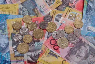 Австралийският долар най-евтин от ноември 2008 г.
