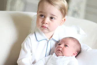 Първата снимка на Шарлот с батко й принц Джордж