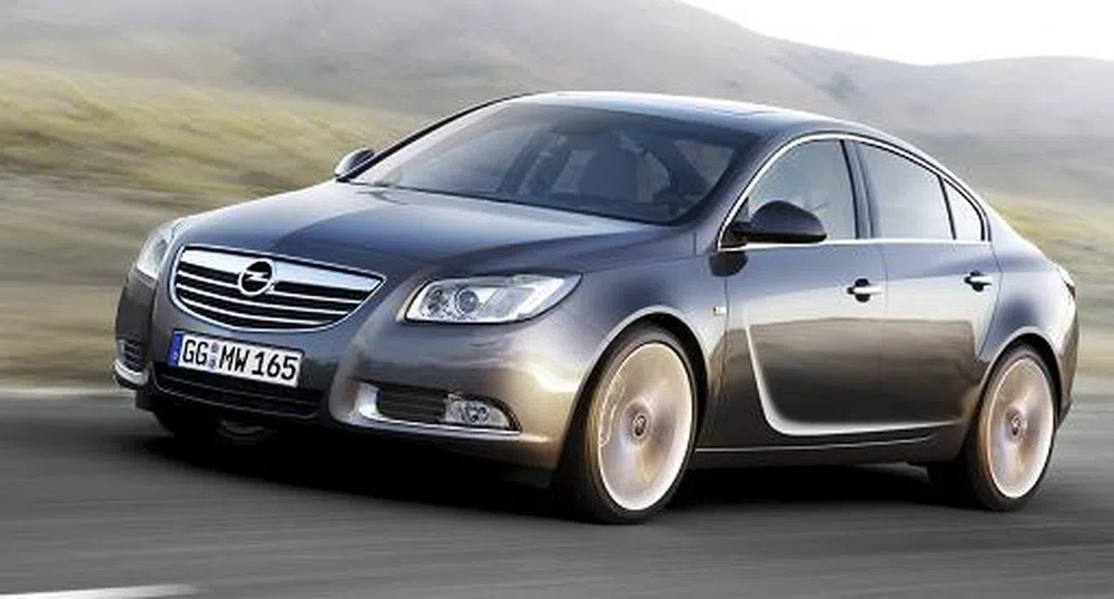 24 награди и отличия за Opel Insignia