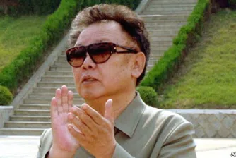 Ким Чен Ир- човекът в и извън режима