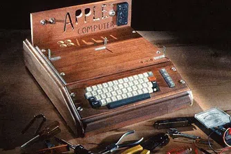 Продават на търг първия компютър Apple