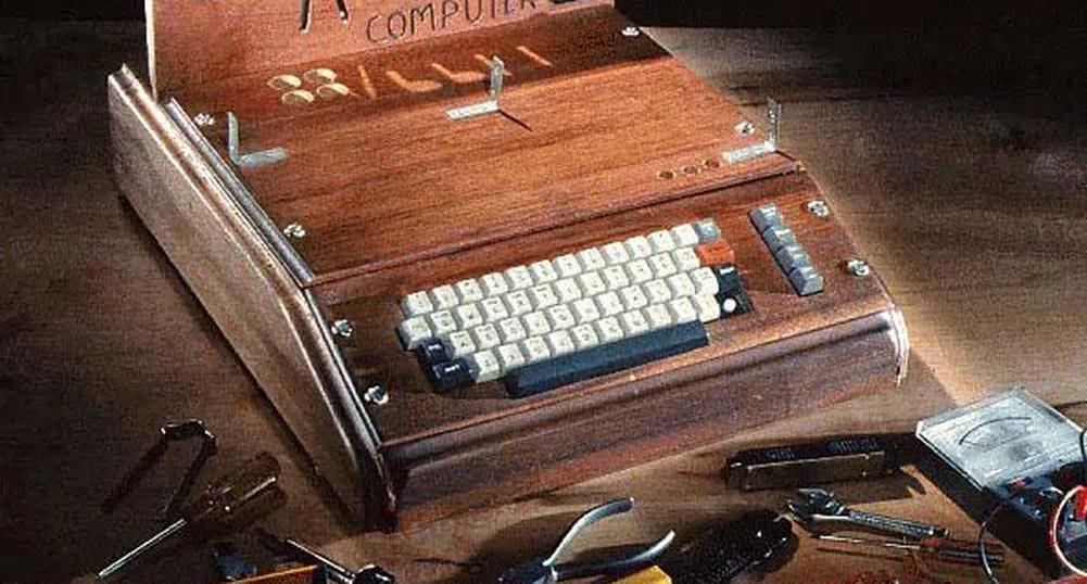 Продават на търг първия компютър Apple