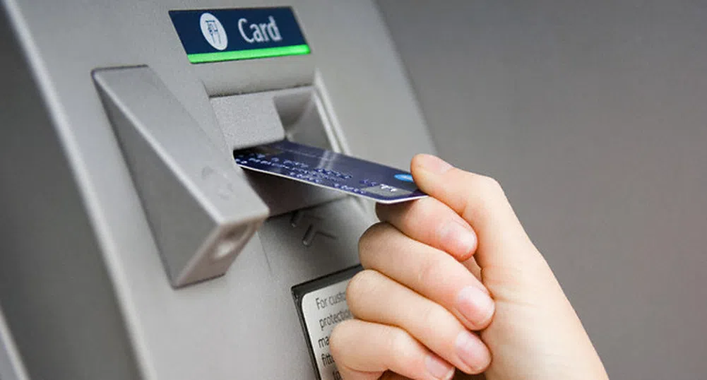 Рекордна сума изтеглена от банкоматите у нас през 2013 г.