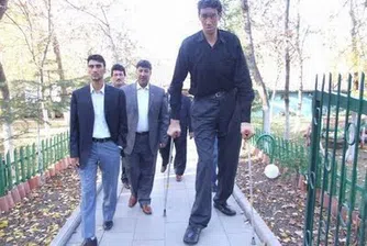 Най-високият мъж в света престава да расте на 2.51 м
