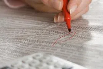 При напускане работодателите издават служебна бележка за платените доходи