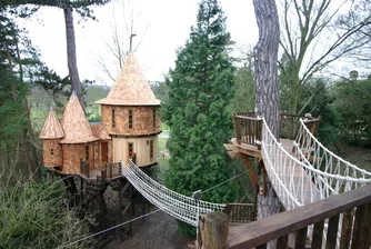 Невероятни жилища: замък на дърво