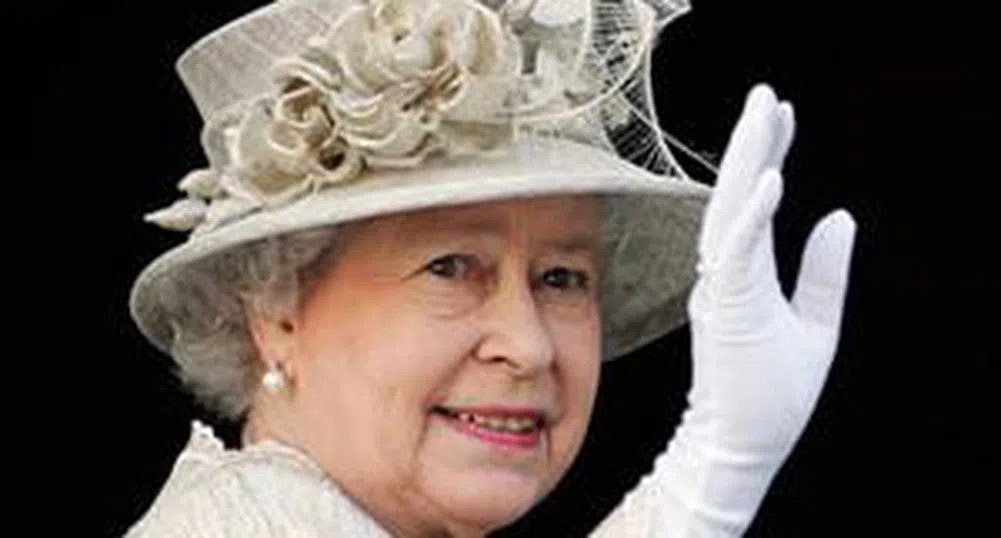 Елизабет II замина на ваканция с обществения транспорт