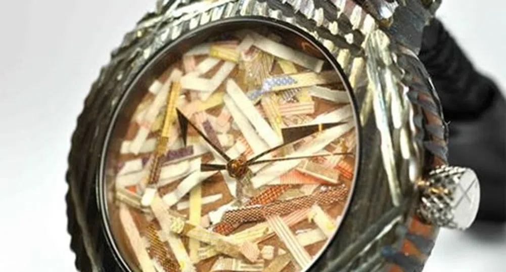 Часовник отброява дните на еврото