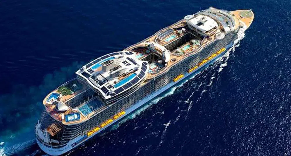 „Oasis of the Seas” - най-големият туристически кораб в света