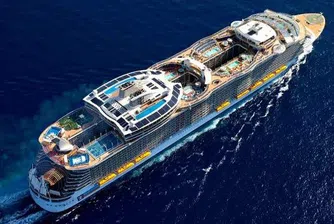 „Oasis of the Seas” - най-големият туристически кораб в света
