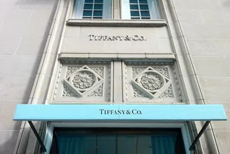 Осъдиха бивш шеф на Tiffany заради кражба за 1 млн. долара