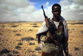 Кенийци изкарват по 200 долара на ден, като се представят за сомалийски пирати
