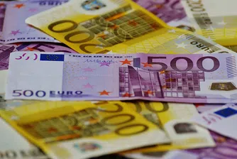 Сериозен спад на лихвите по потребителските кредити в евро