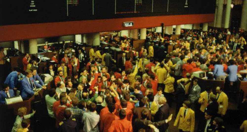 Търговията на LSE беше възобновена след тричасово спиране