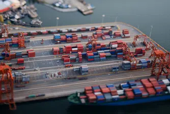 Пристанище Варна обработи с 10% повече товари до август