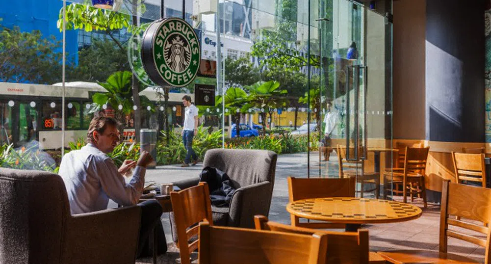 Китай и Starbucks спорят колко трябва да струва кафето