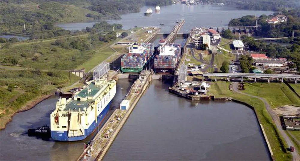 Започва разширяването на Панамския канал