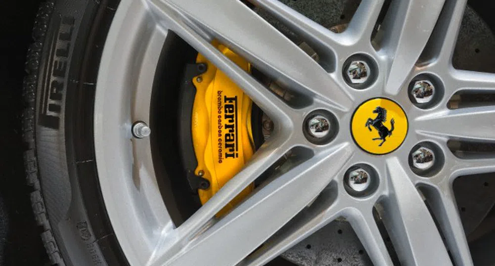 Китайска компания купува италианския производител на гуми Pirelli