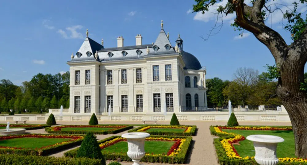 Този френски замък за 301 млн. долара е най-скъпият имот в света
