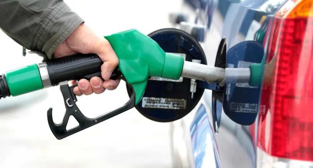 Бензинът в България вече най-евтин в ЕС