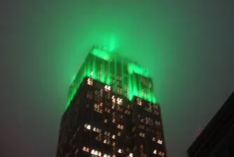 Empire State Building в зелено