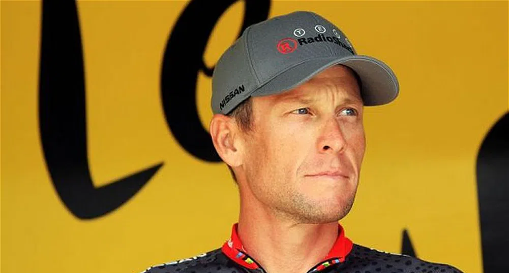 Освен титлите в „Тур дьо Франс“ Армстронг трябва да връща и спечелените пари