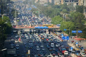Колите по пътищата в света ще достигнат 1.7 млрд. през 2035 г.