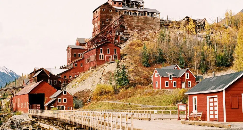 Изоставеният град Кеникот в Аляска днес е туристическа атракция