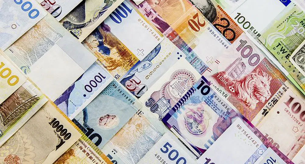 Как световните валути са се сдобили с имената си?