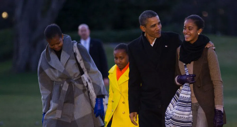 Семейство Обама държи дъщерите им да работят за малко пари