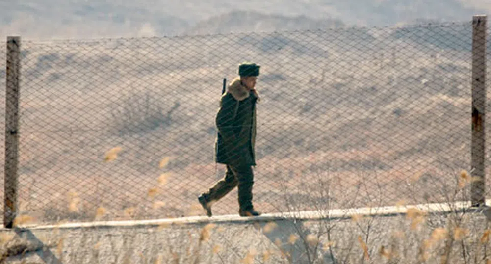 Сърбия затваря границата с България и Македония за мигранти