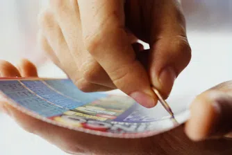 Китаец похарчил 1 млн. долара за лотарийни билети без да спечели