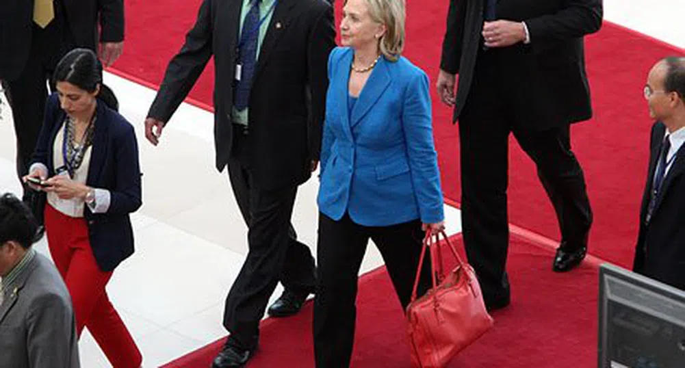 Хилари Клинтън засили съмненията, че ще бъде кандидат-президент