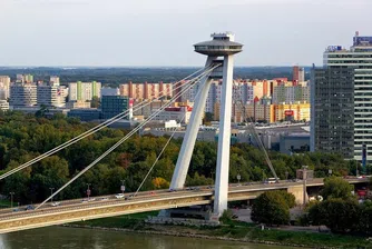 Извънземният мост на Братислава