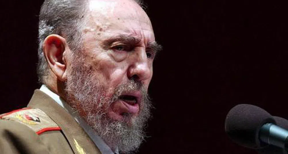 Фидел Кастро се раздели и с последния си управленски пост