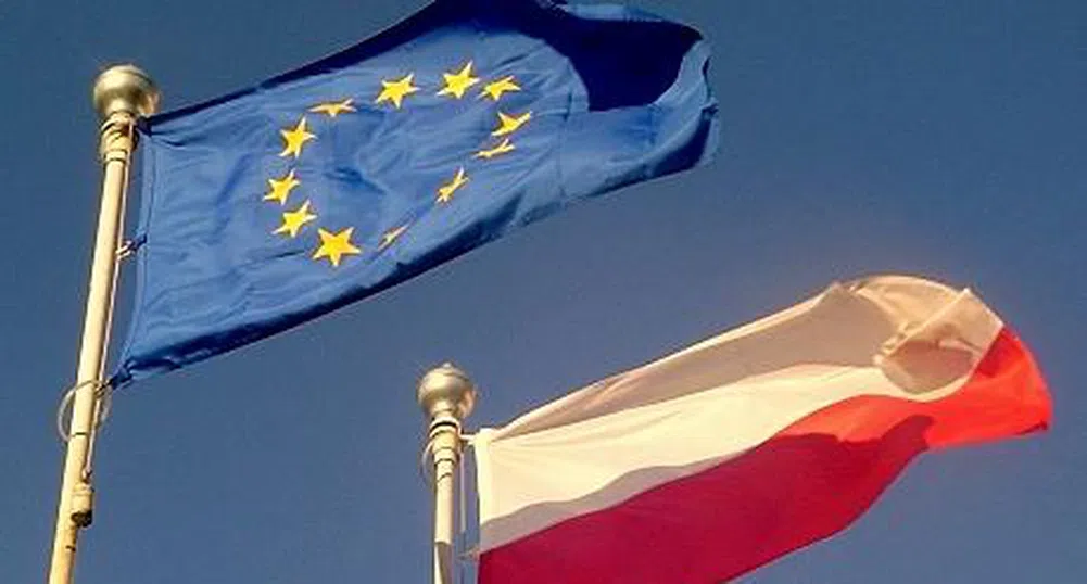 ЕС заплашва да открие безпрецедентна процедура срещу Варшава