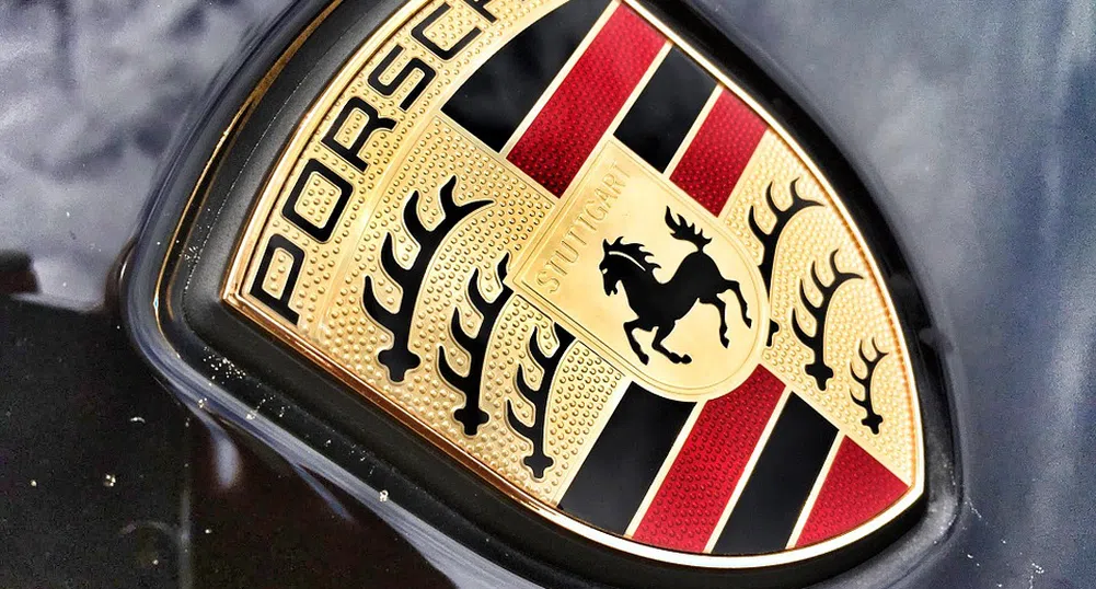 Сапьори взривиха Porsche за 150 000 долара