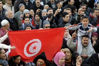 Масови протести обхванаха Тунис