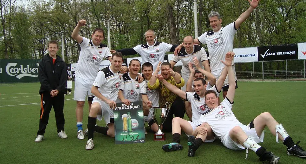 ДЗИ спечели футболната купа на Корпоративна лига Carlsberg