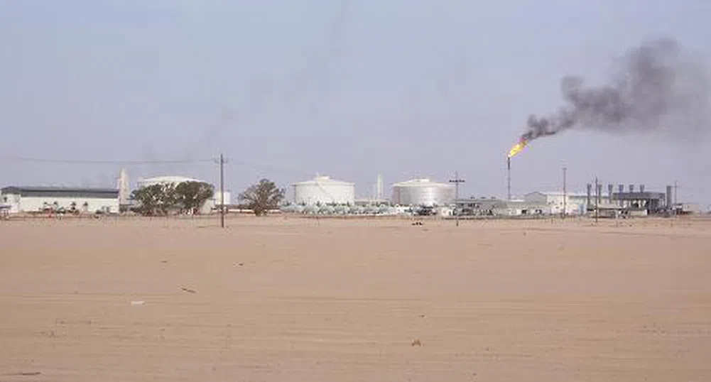 Бомбардираха най-голямото либийско петролнио находище