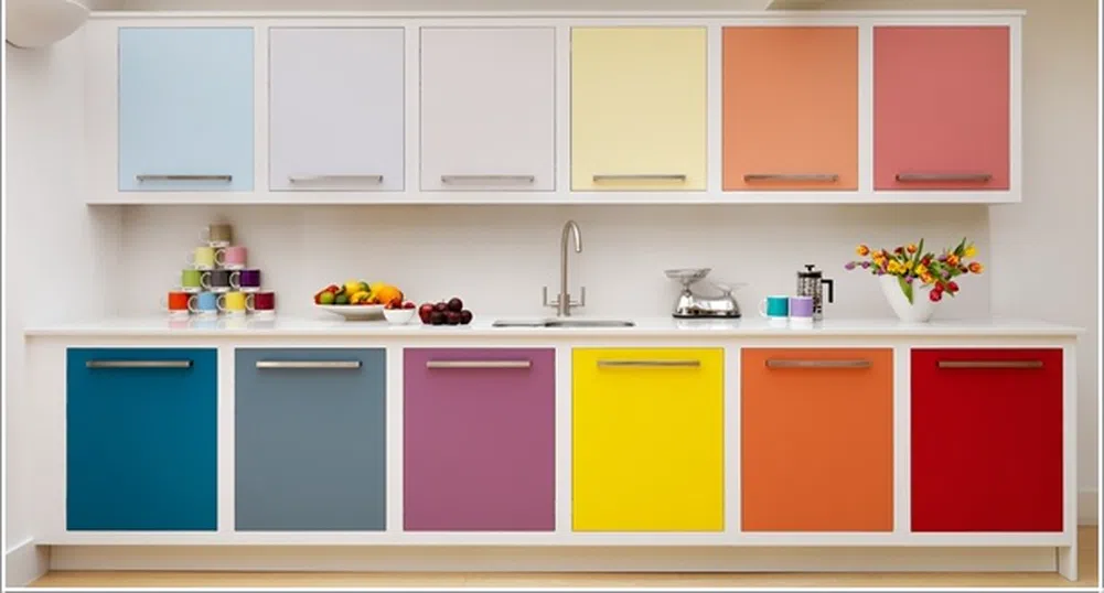 Пет кухни с ярки цветове