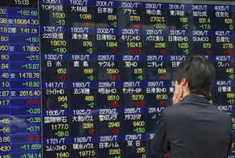 Брентът загуби 6% вчера, Nikkei с нов 16-месечен минимум