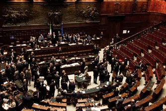 Италианските депутати взимат най-високите заплати в ЕС