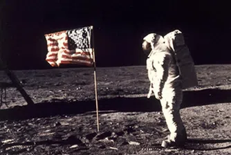 Изчезна знаме на САЩ от Луната