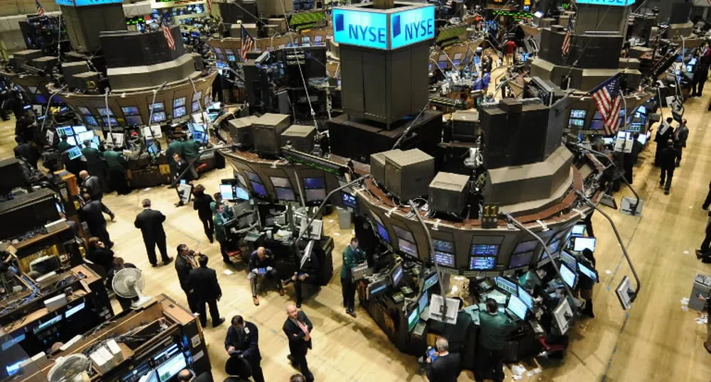 Щатският фондов пазар е обзет от колебания в коя посока да поеме