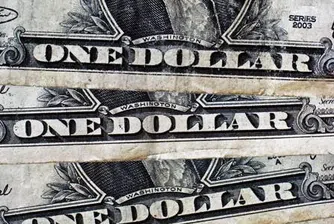 Доларът може да поскъпне, ако няма сделка за дълга на САЩ